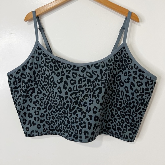 PINK Ultimate Lightly Lined Sports Crop Size XXL - Picture 3 of 8